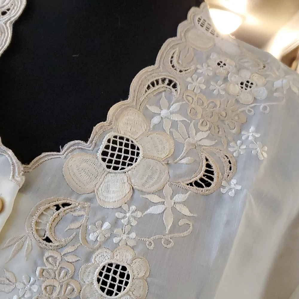 Vintage Embroidered Top / Blouse - Picture 2 of 7